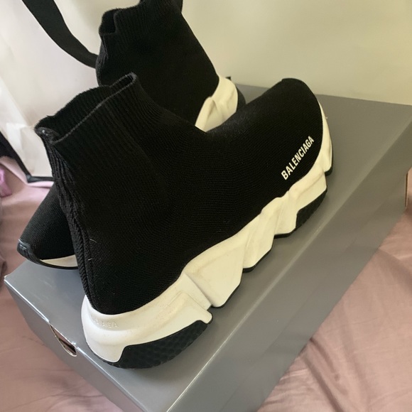 Authentic Balenciagas women’s socks - Picture 2 of 6